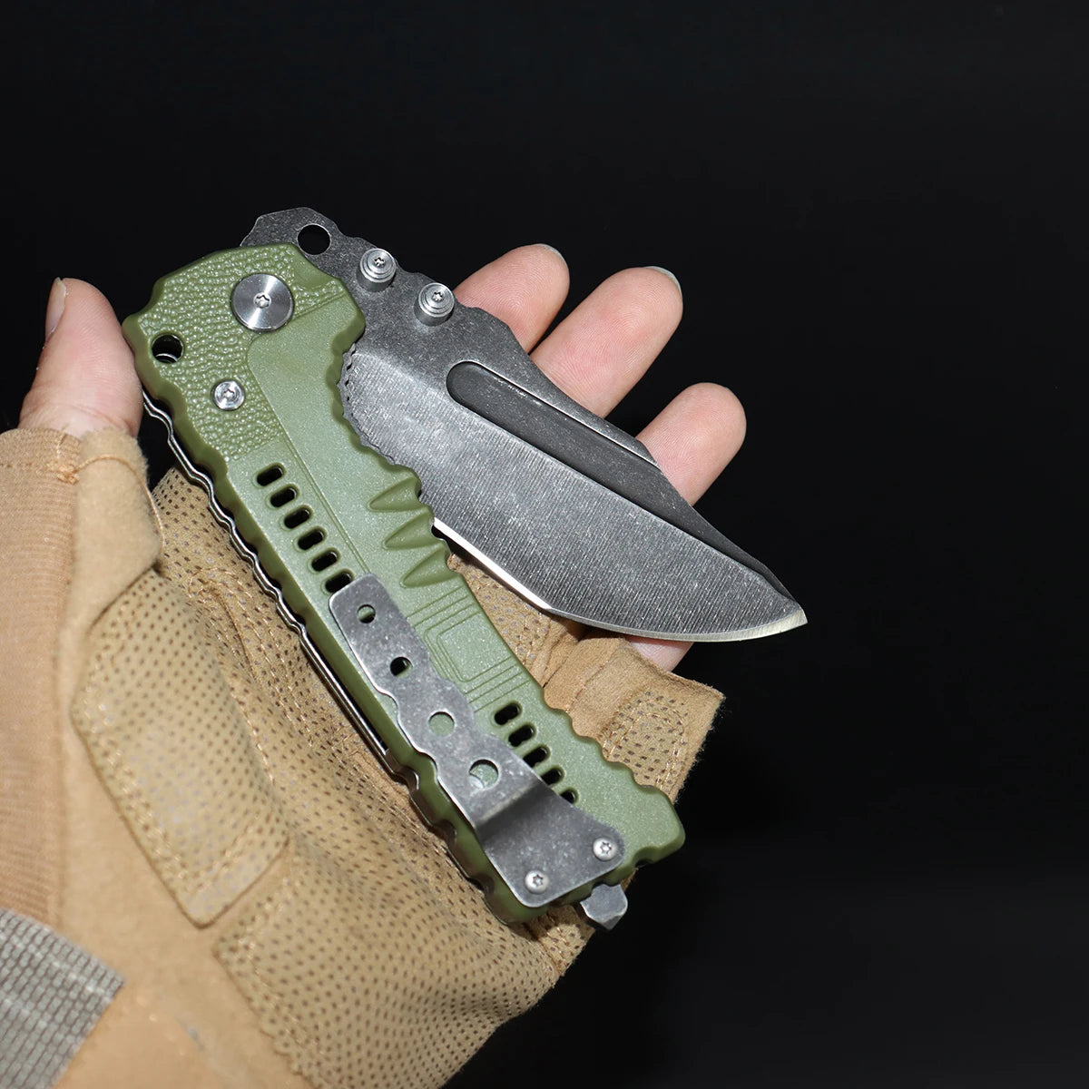 EDC folding knife